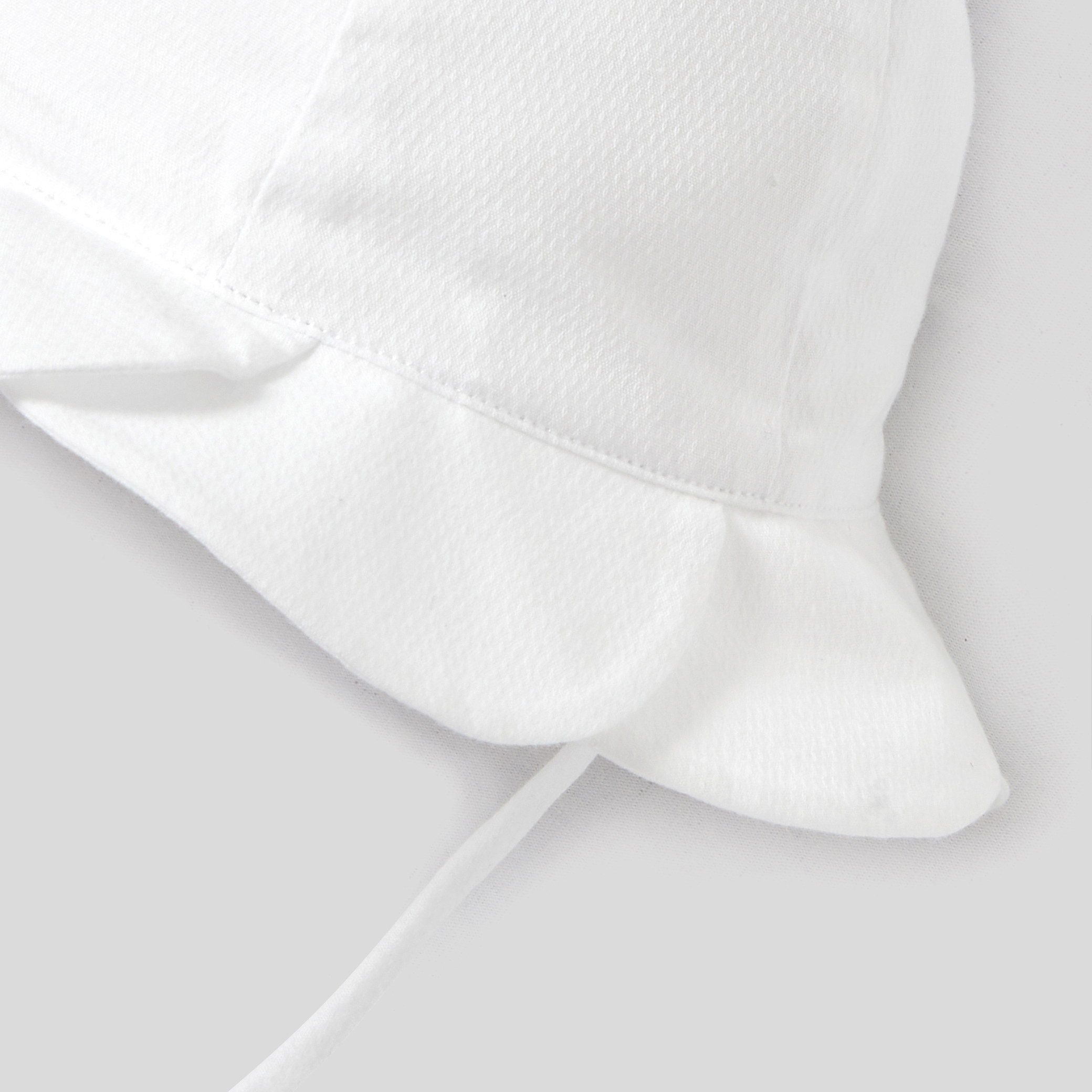Luebis - White - Image 2