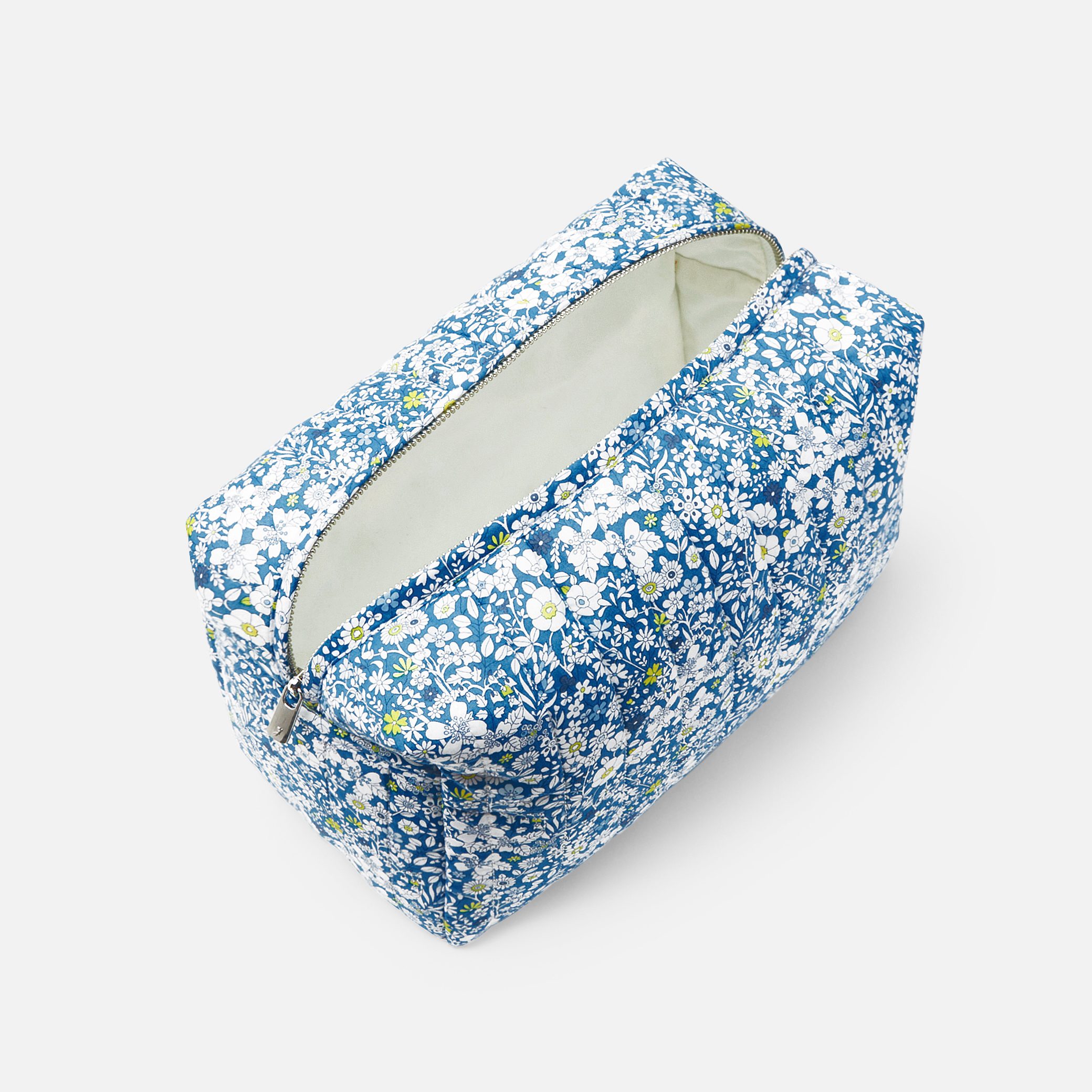 Liberty fabric toiletry bag - Image 2