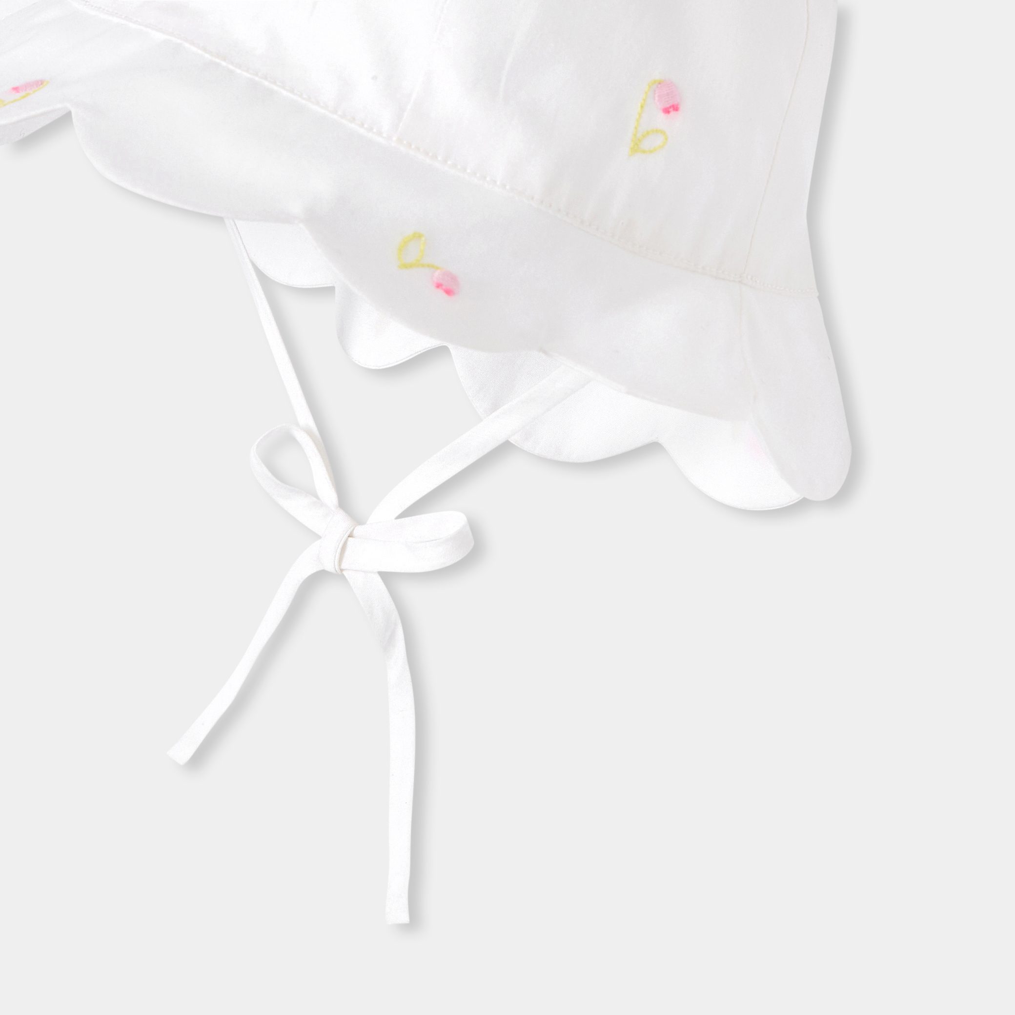 Baby girl scalloped hat - Karline - Image 2